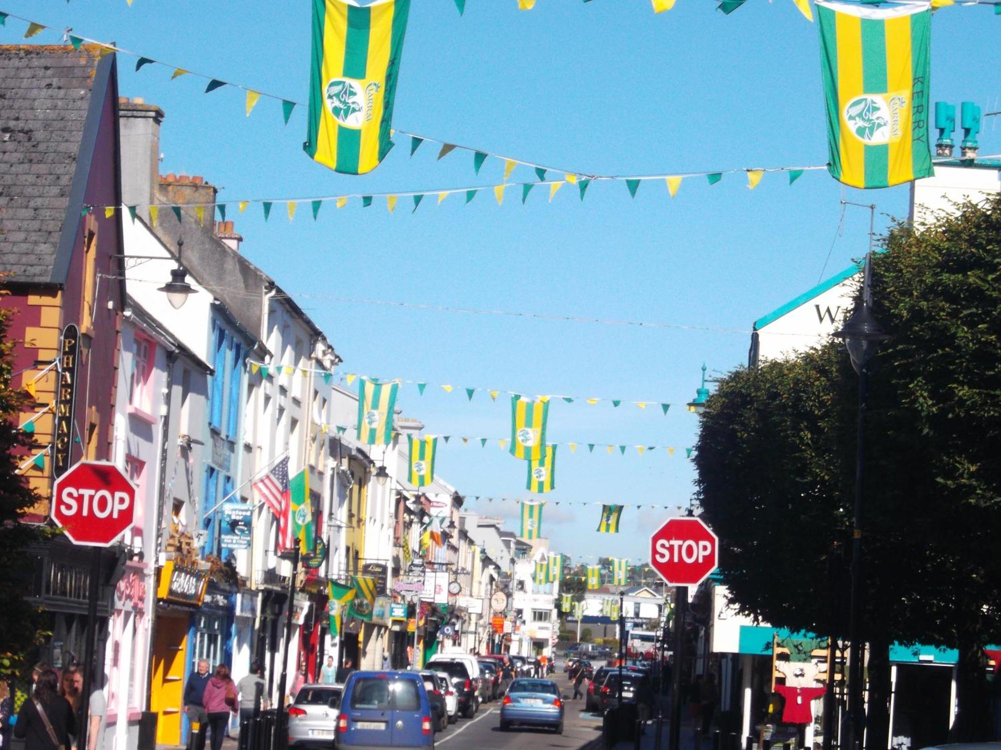 Kerry Holiday Homes At The Killarney Holiday Village Exteriör bild