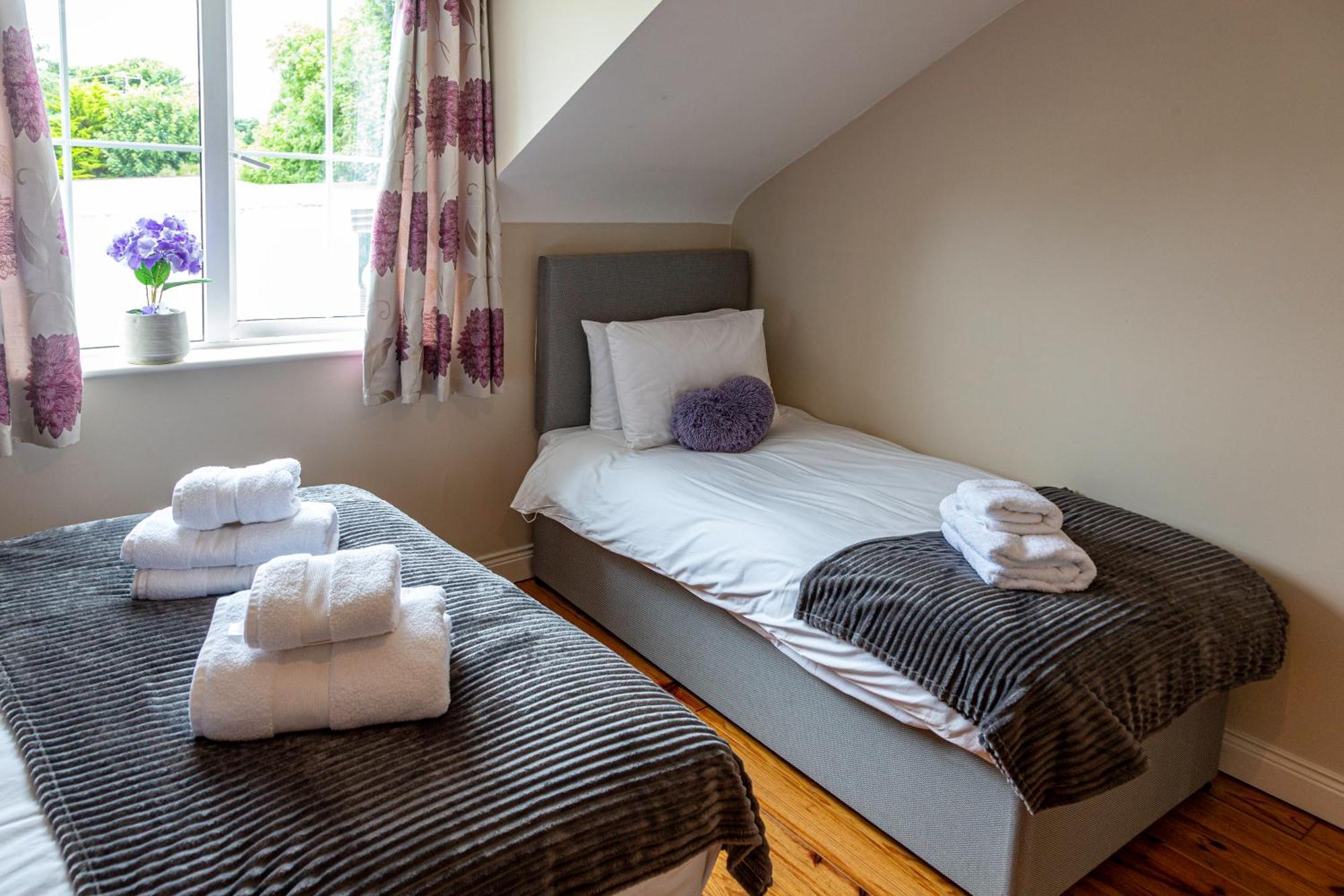 Kerry Holiday Homes At The Killarney Holiday Village Exteriör bild
