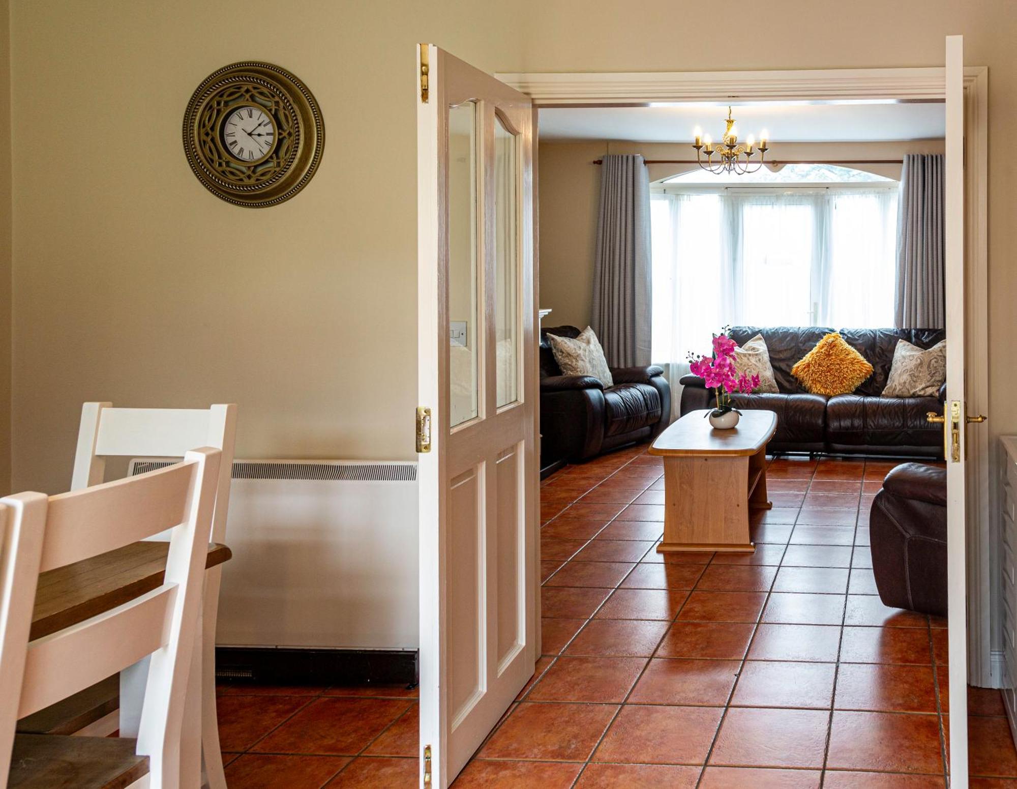 Kerry Holiday Homes At The Killarney Holiday Village Exteriör bild