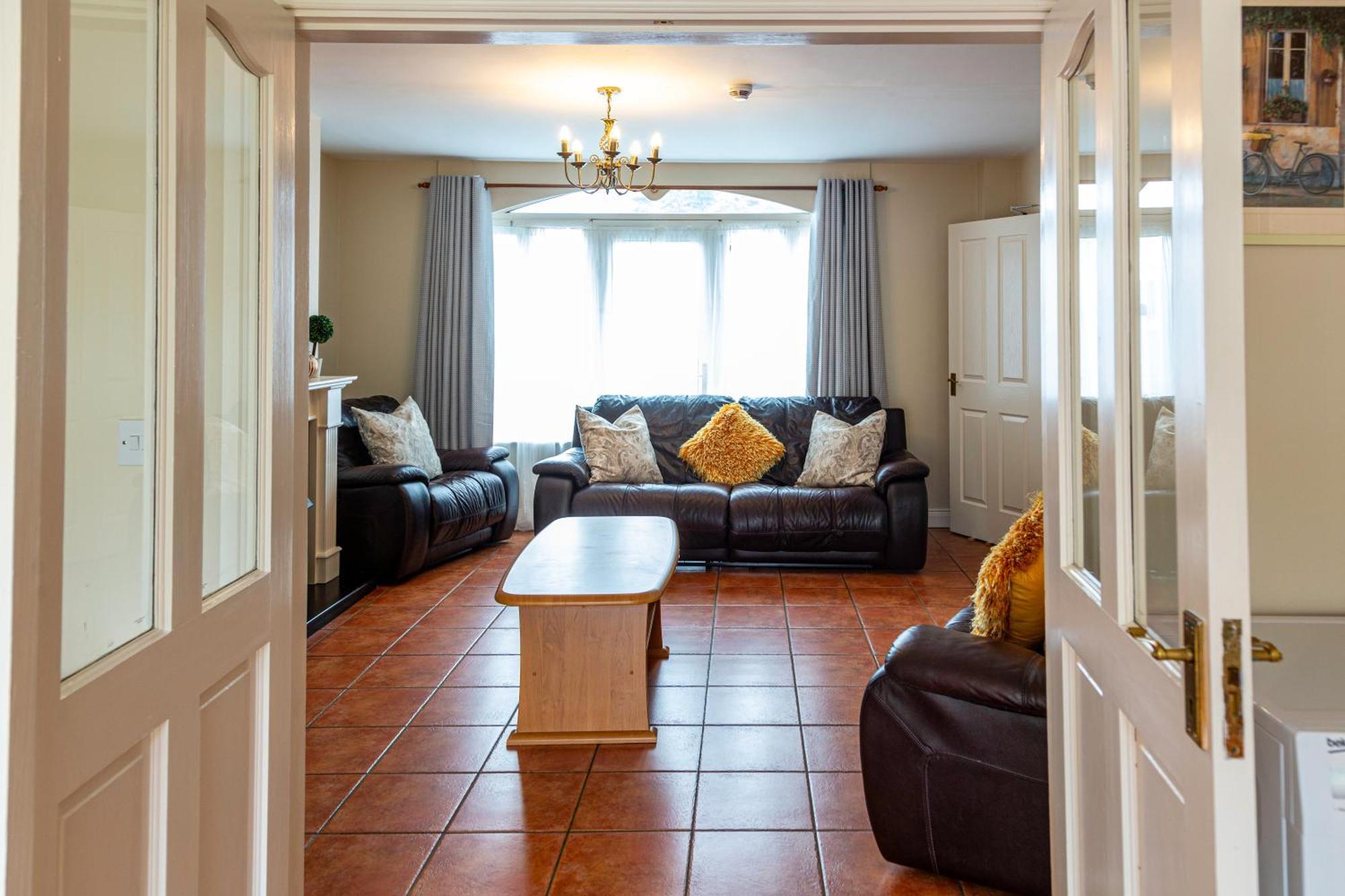 Kerry Holiday Homes At The Killarney Holiday Village Exteriör bild