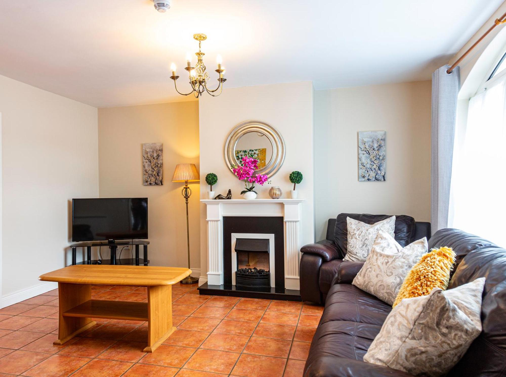 Kerry Holiday Homes At The Killarney Holiday Village Exteriör bild